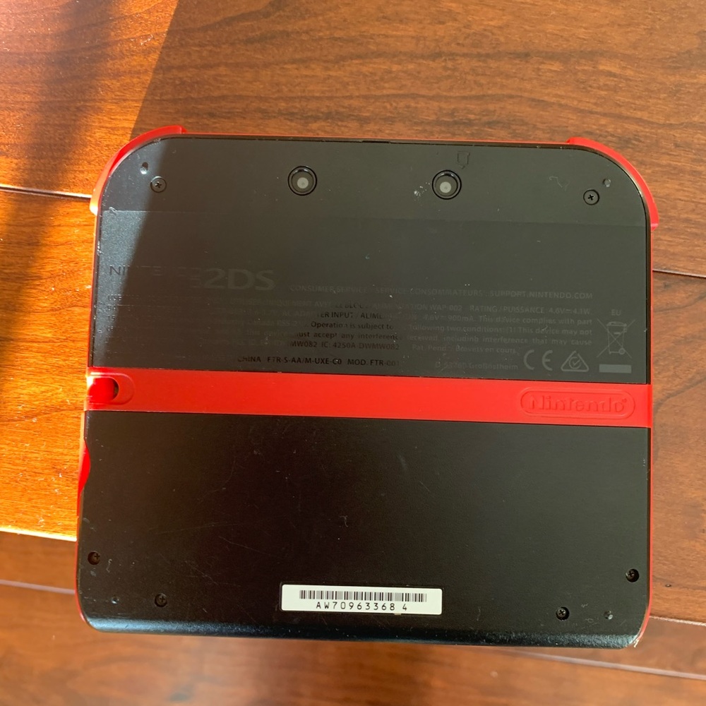 Nintendo 2ds - Picture 3 of 4